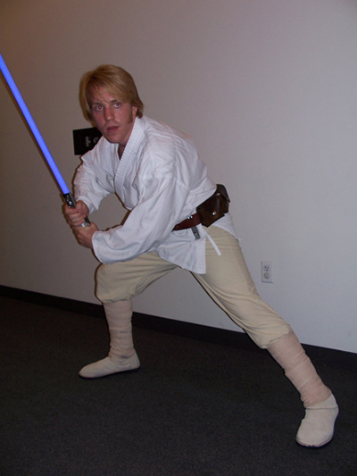 Bryan Stoyle as Luke Skywalker